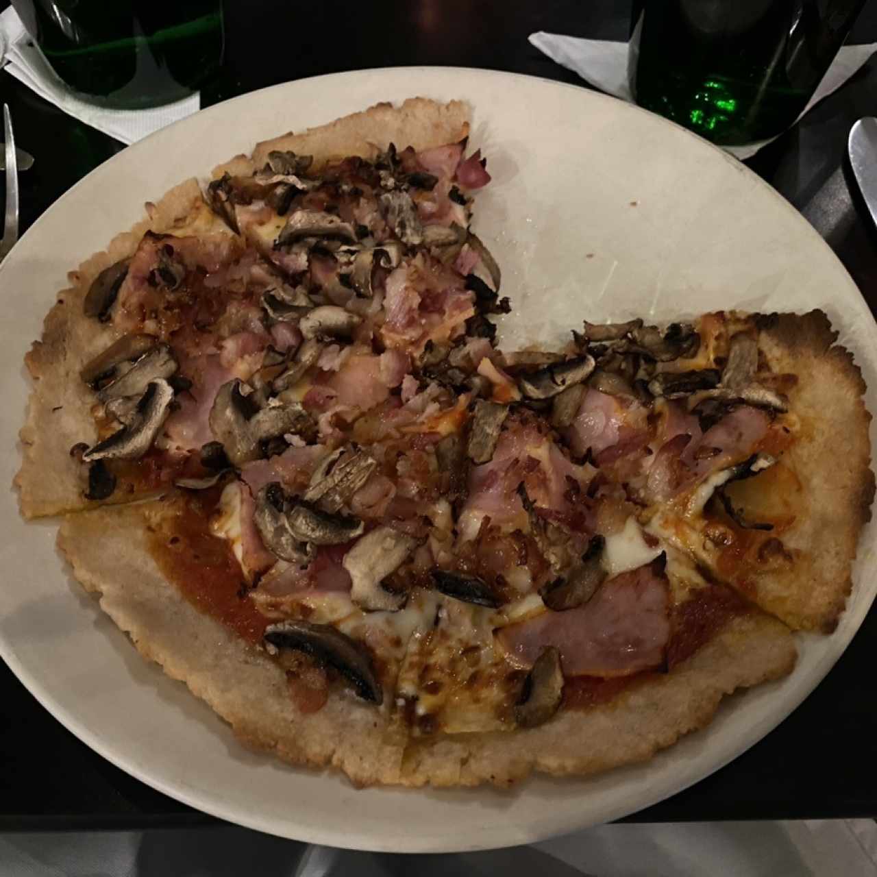 Pizza sin gluten de jamón