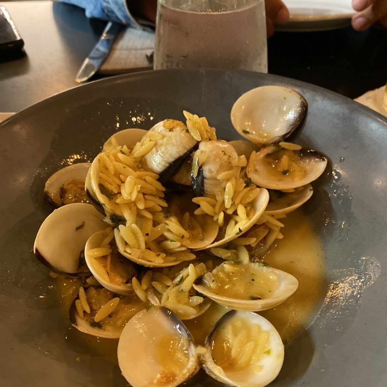 Platos fuertes - Almejas vongole