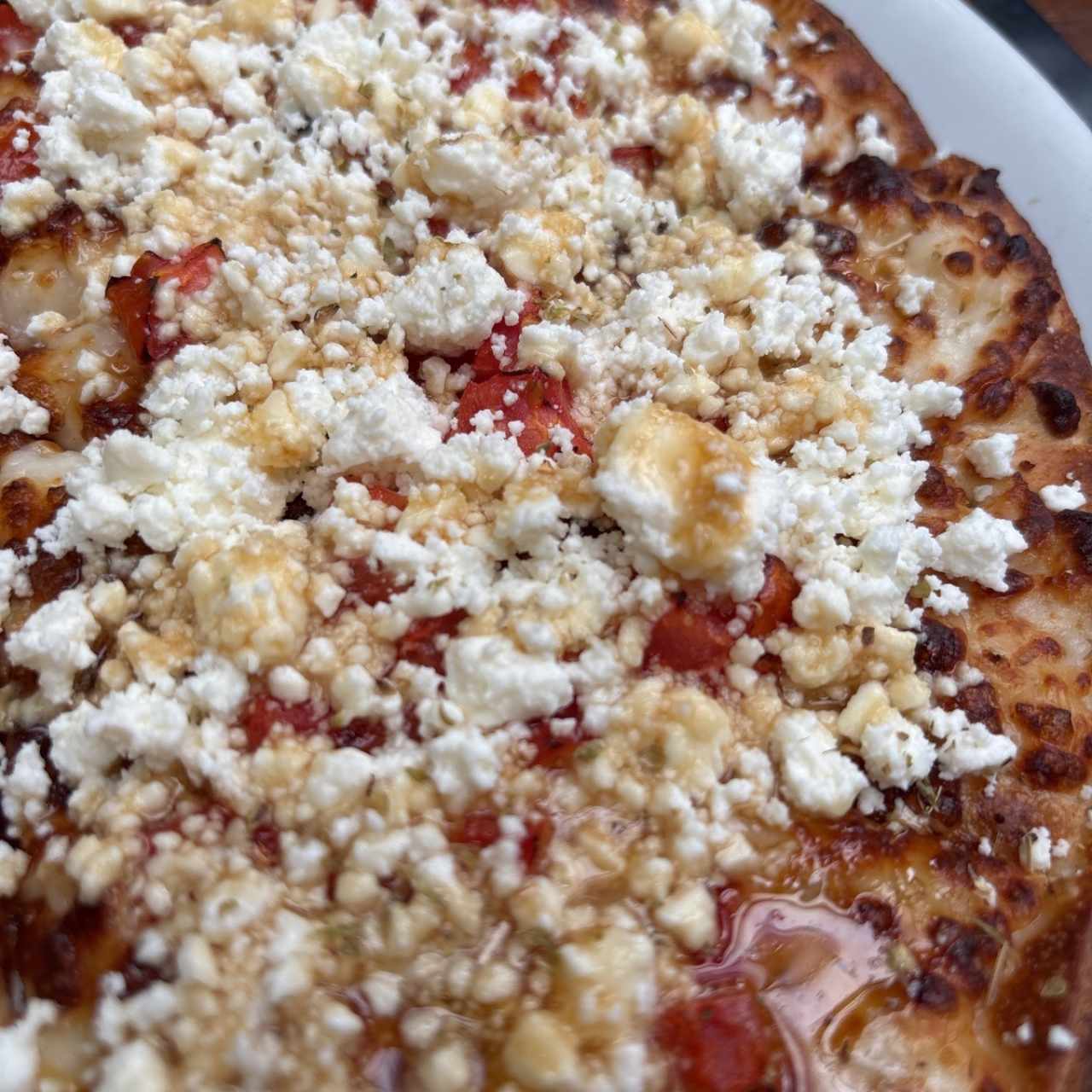 Tomate y queso feta y miel