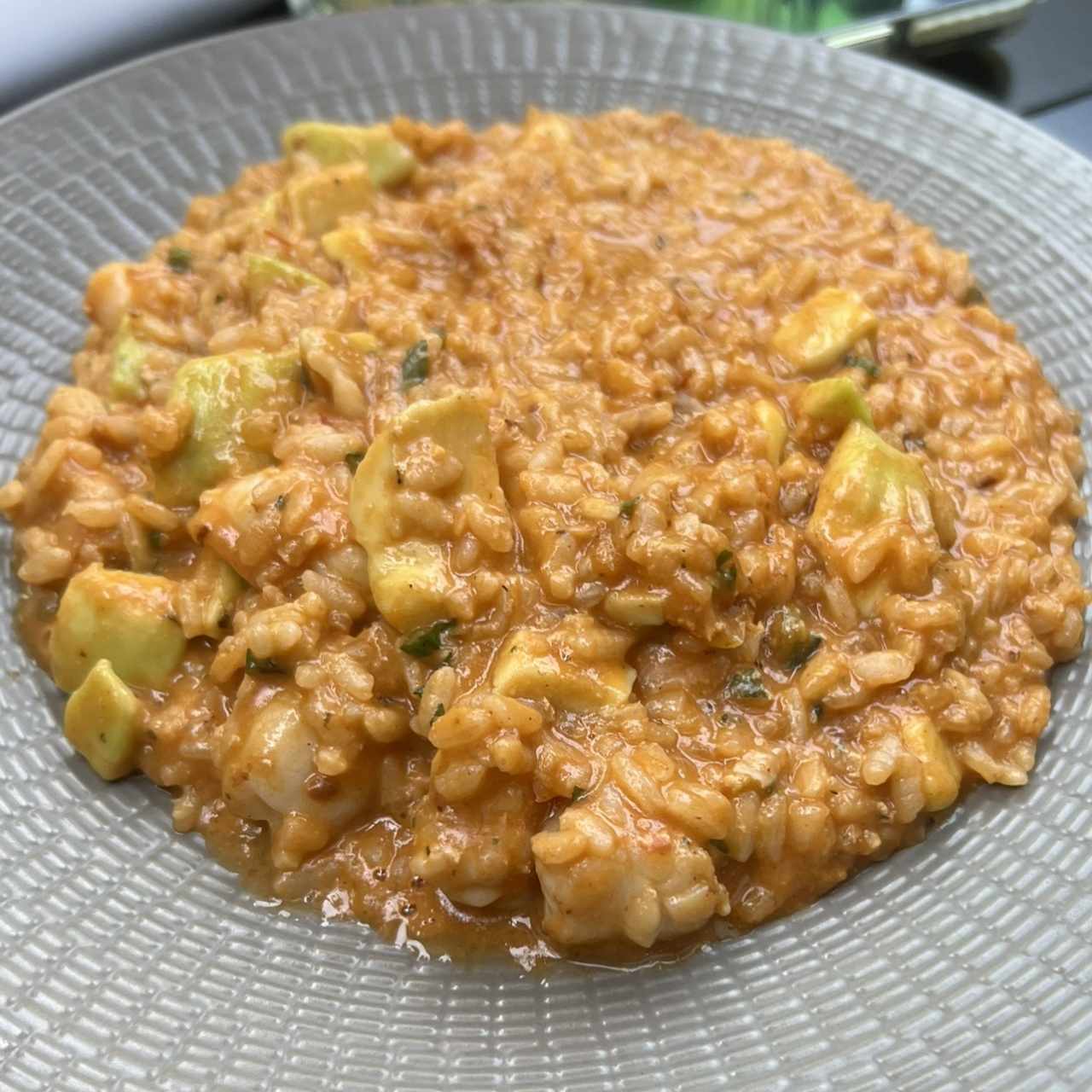 Rissotto de langostinos y aguacate