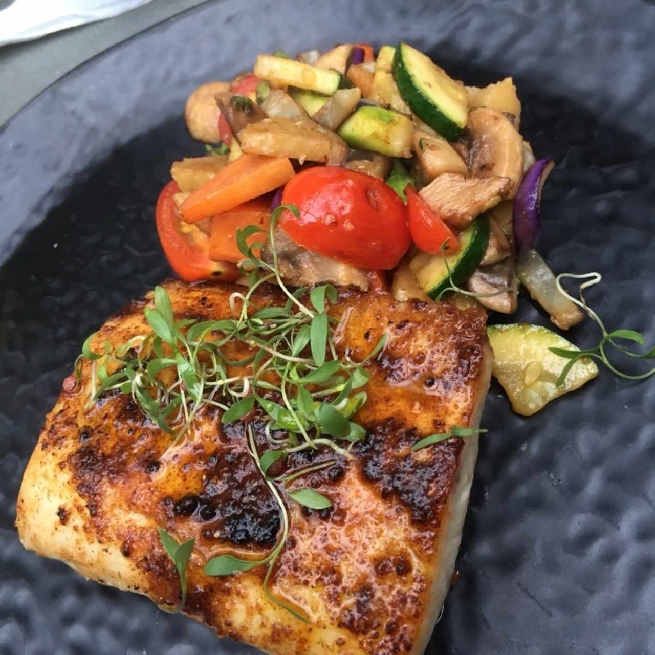 Platos fuertes - Blackened cobia