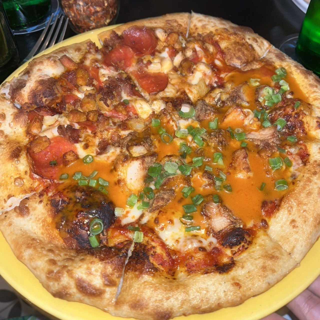 Pizza 12" - Buffalo Chicken con cuatro carnes