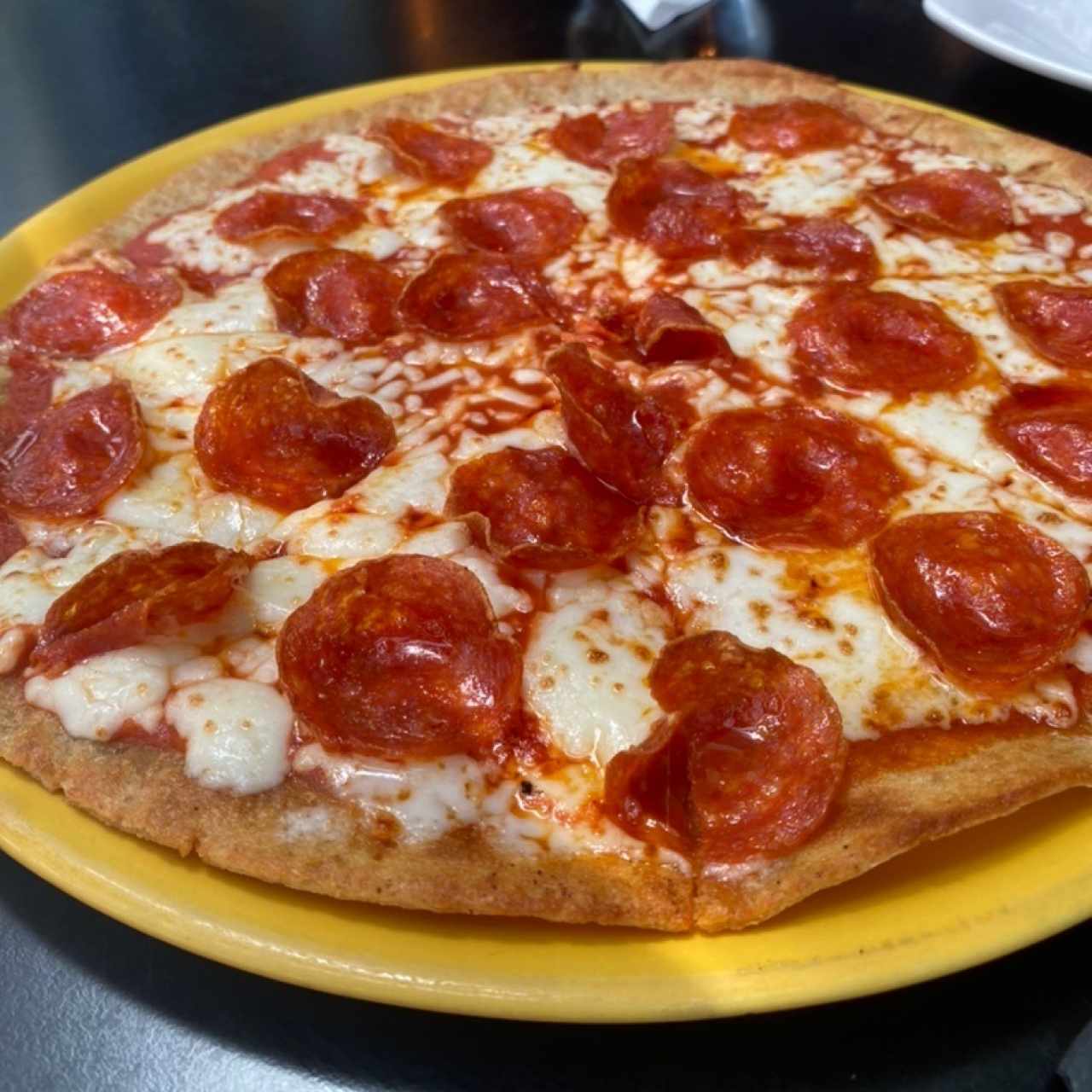 Pizza 14" - Pepperoni