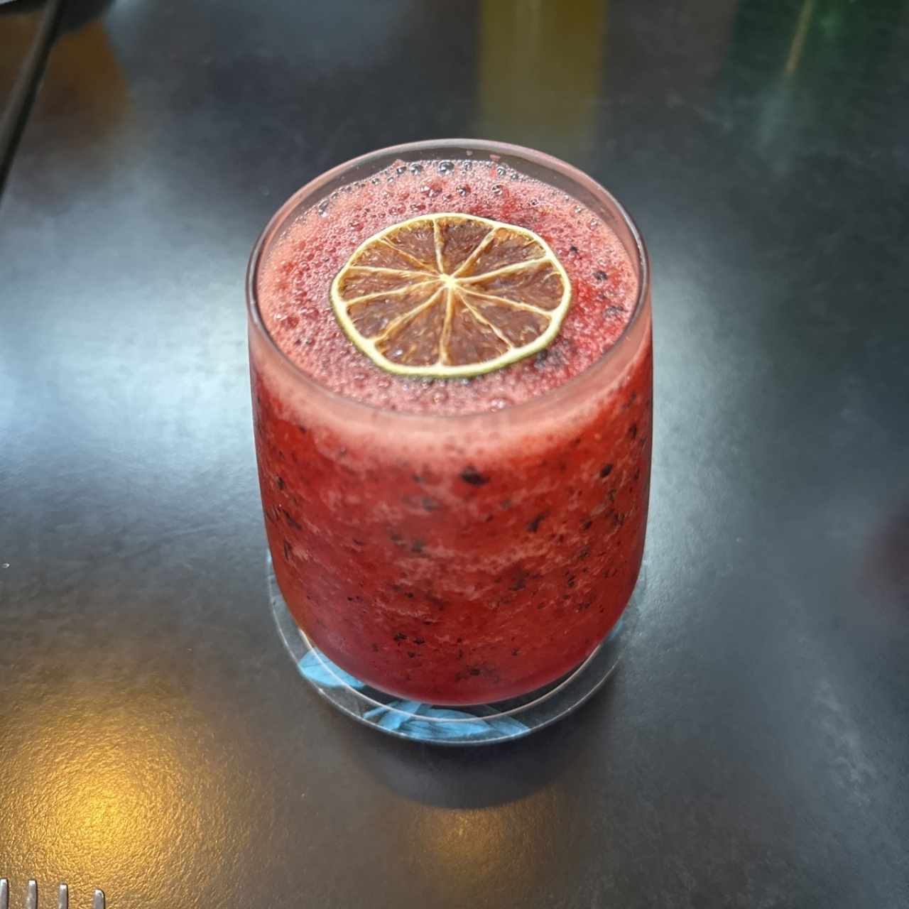 Limonada de frutos rojos