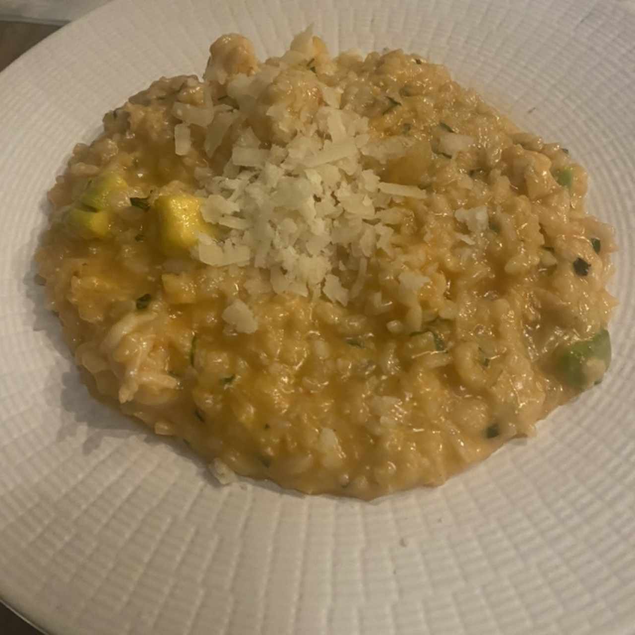 Rissotto de langostinos y aguacate