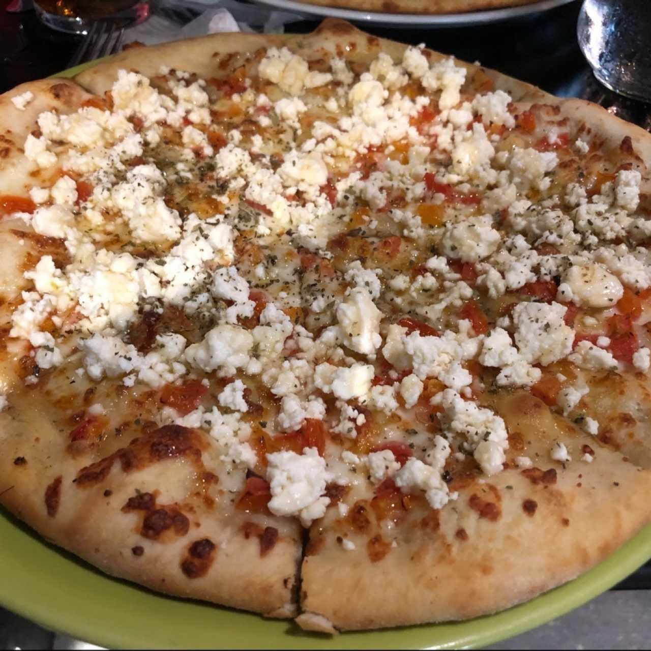 Tomate y queso feta con miel. la mejor que he comido 