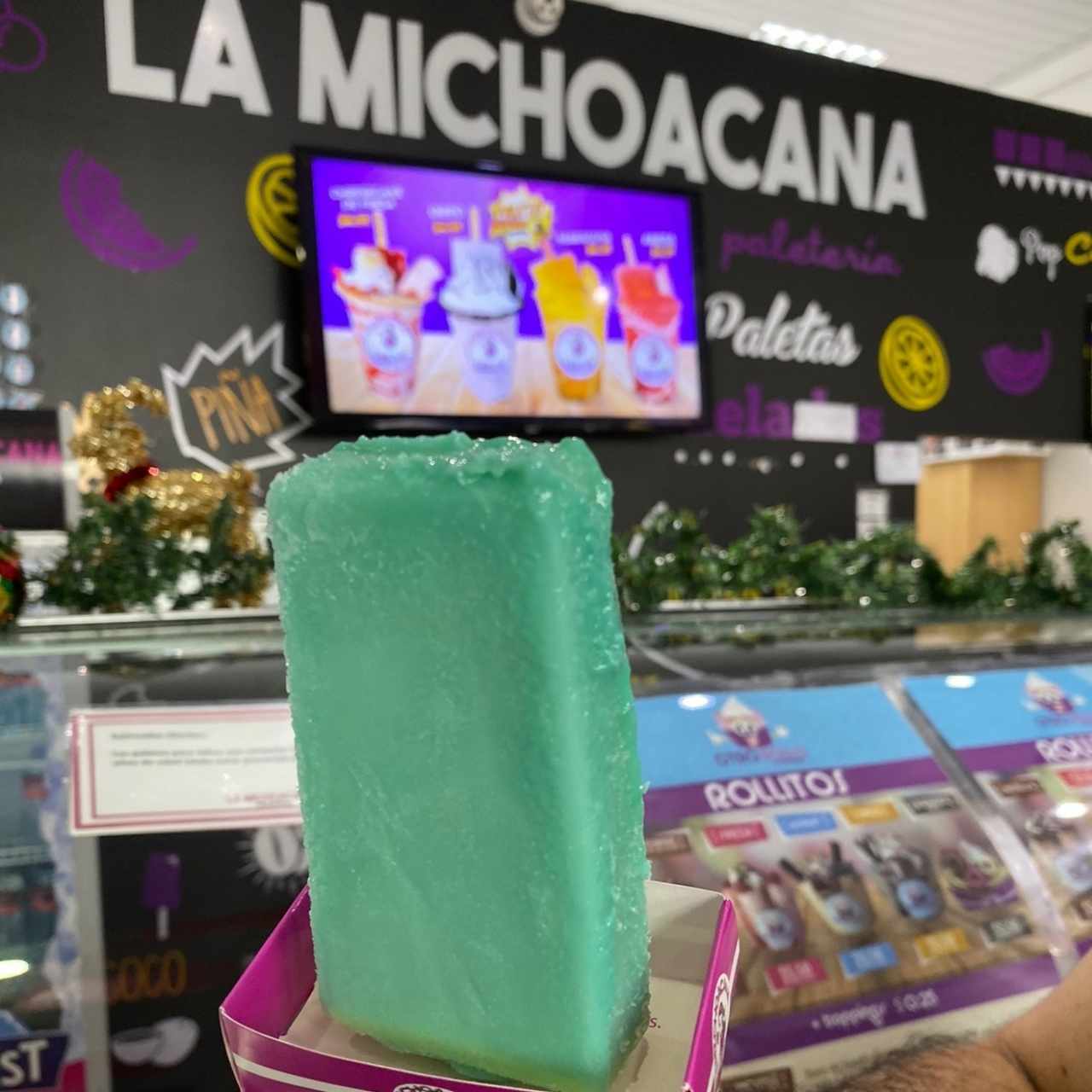 Paleta de chicle.