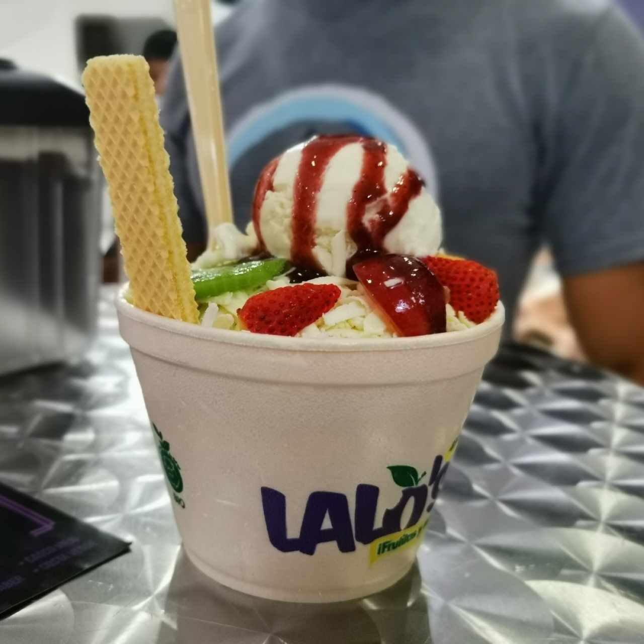 Ensalada de frutas con helado 