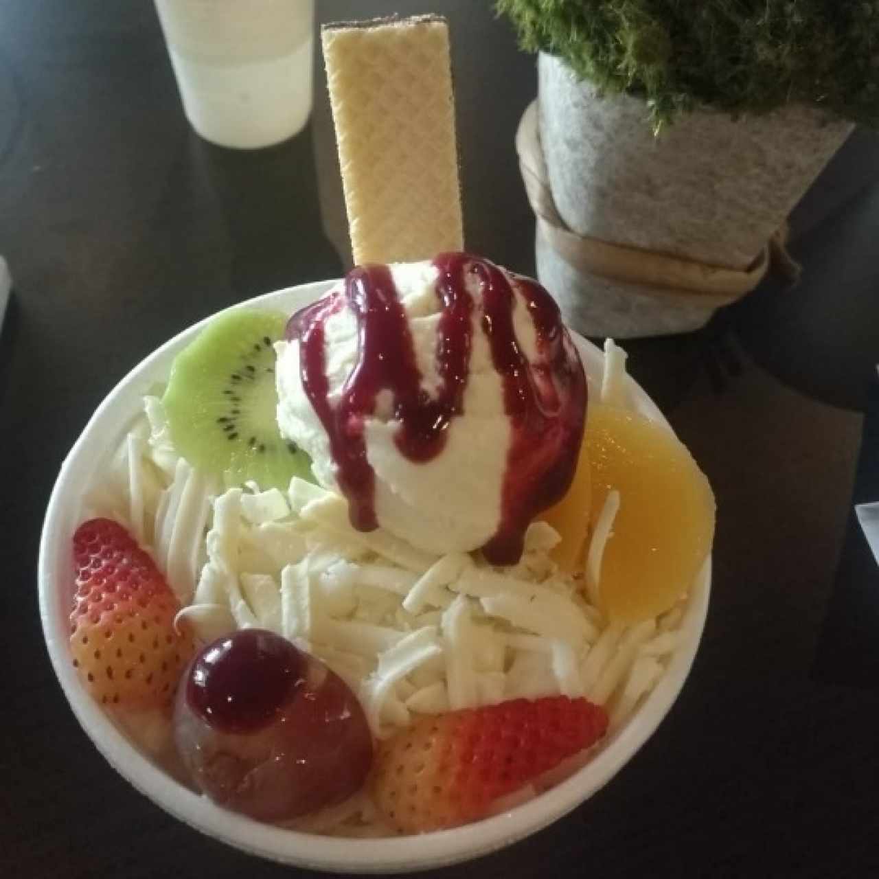 Ensalada de fruta con Helado.