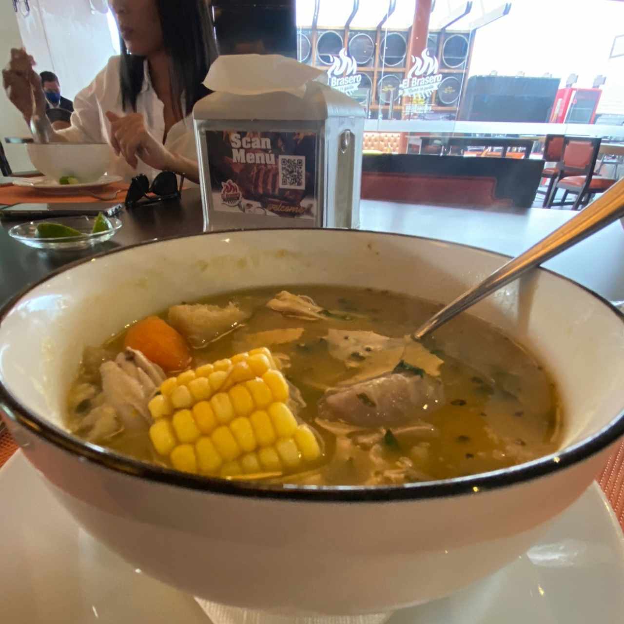 sopa de pollo 