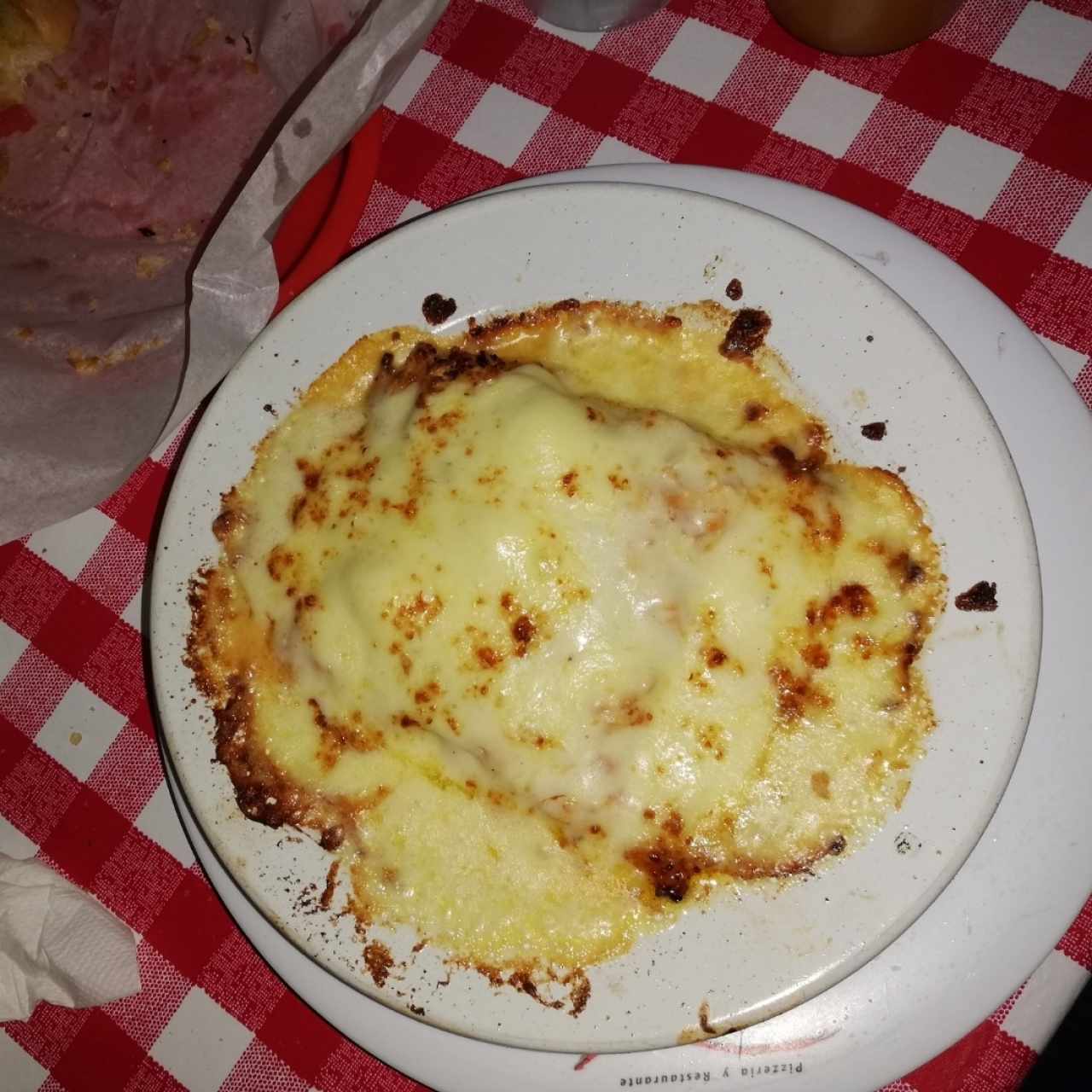 lasaña de pollo gratinada en salsa blanca 