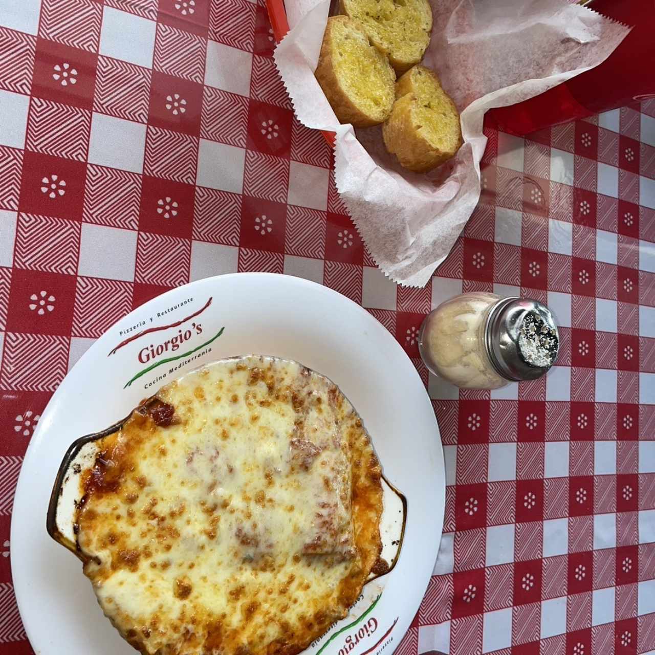 Lasagna gratinada