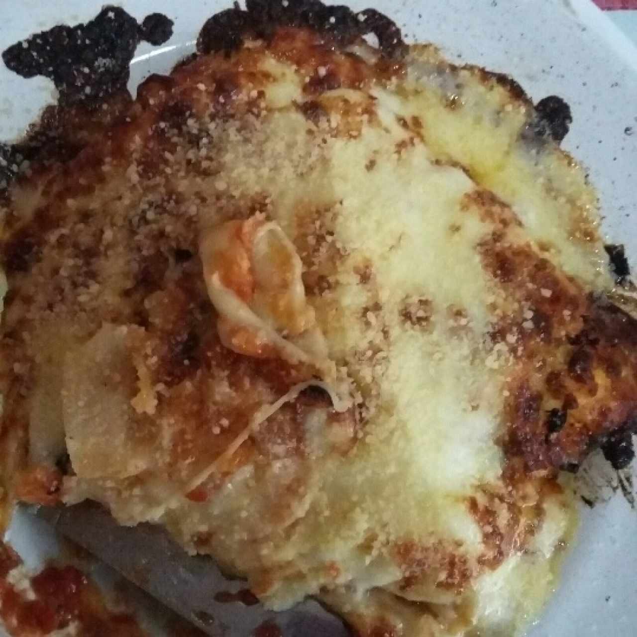 Lasaña de pollo gratinado