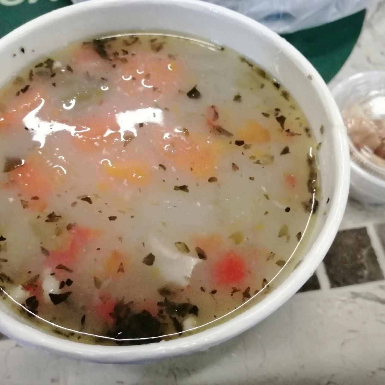 Sopa de pollo