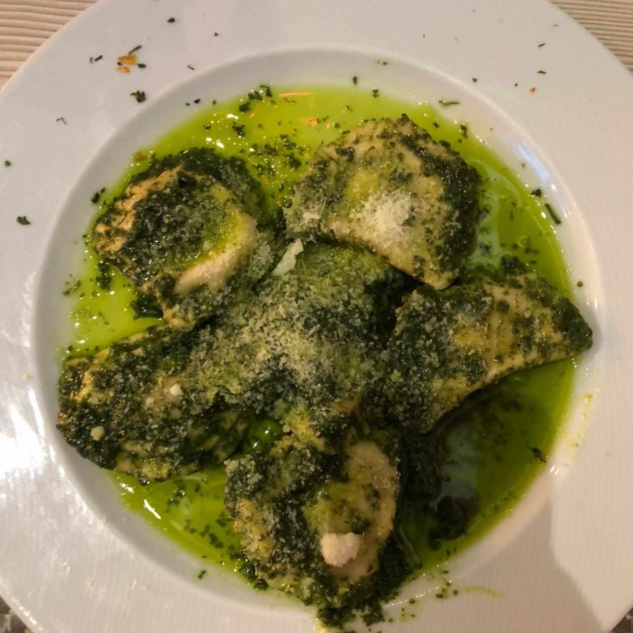 raviolis rellenos al pesto