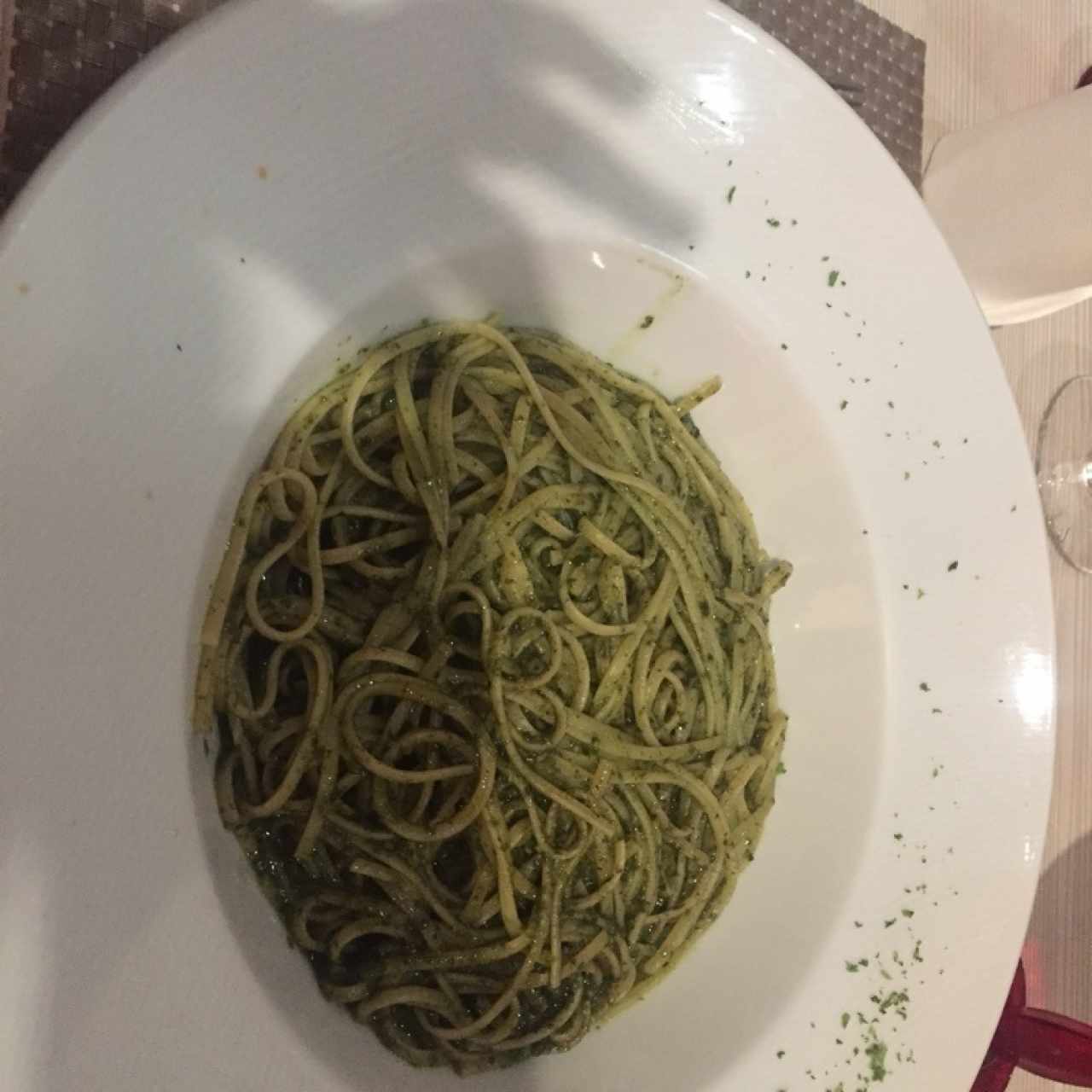 lenguini salsa al pesto