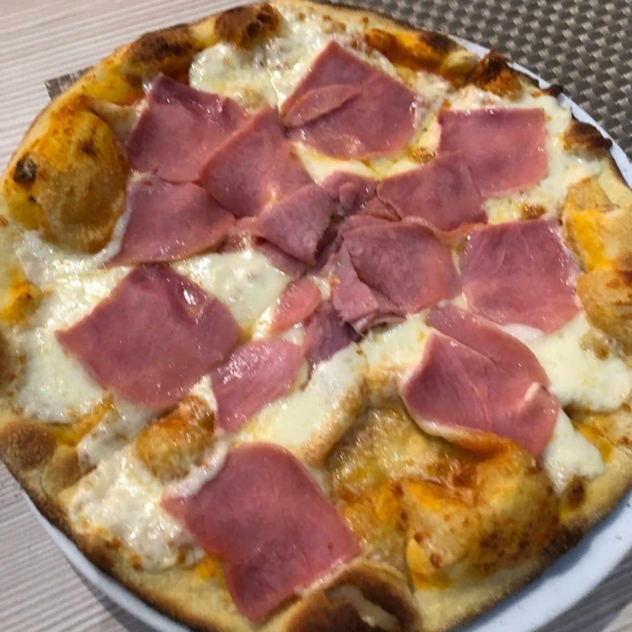 Pizza de Jamon