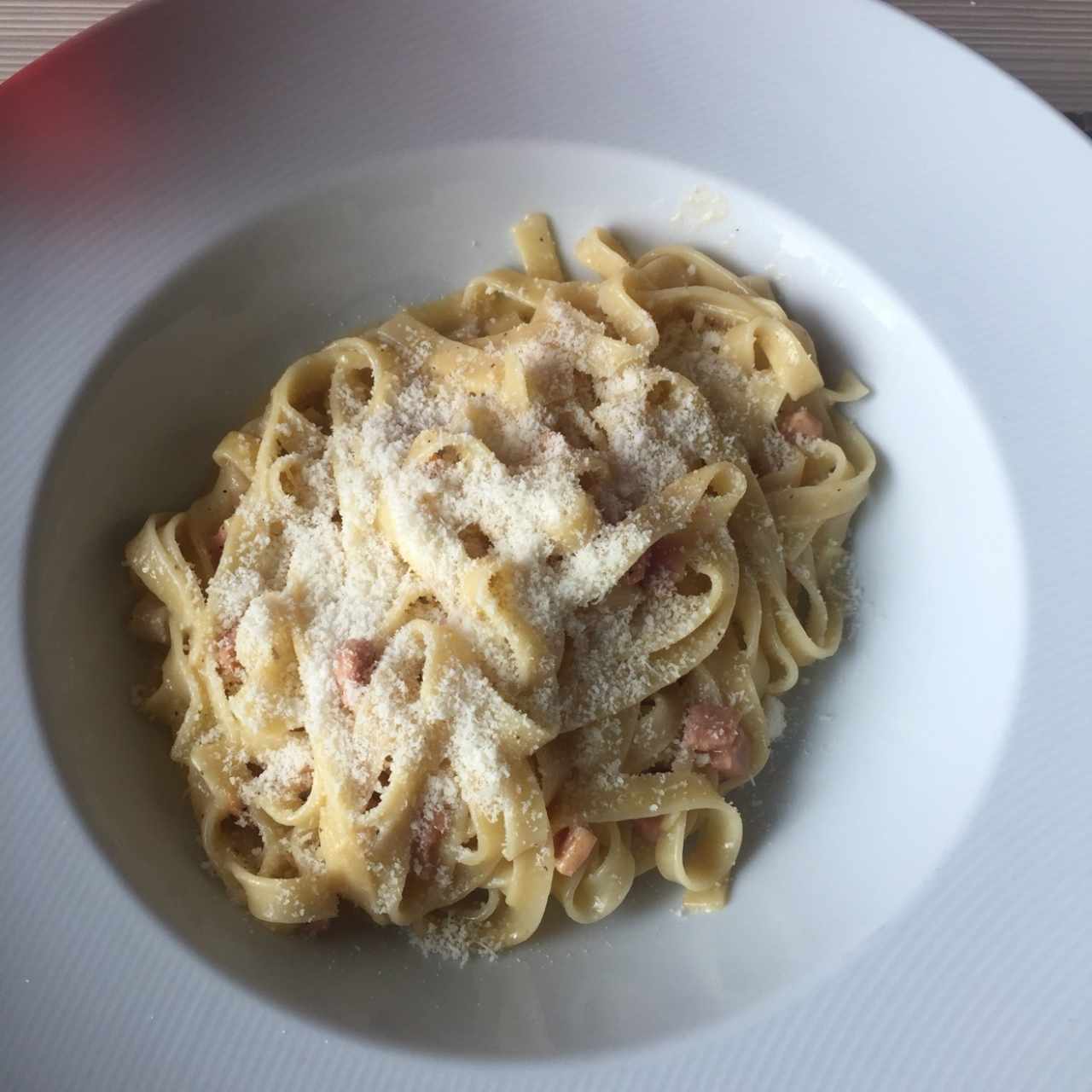 linguini carbonara