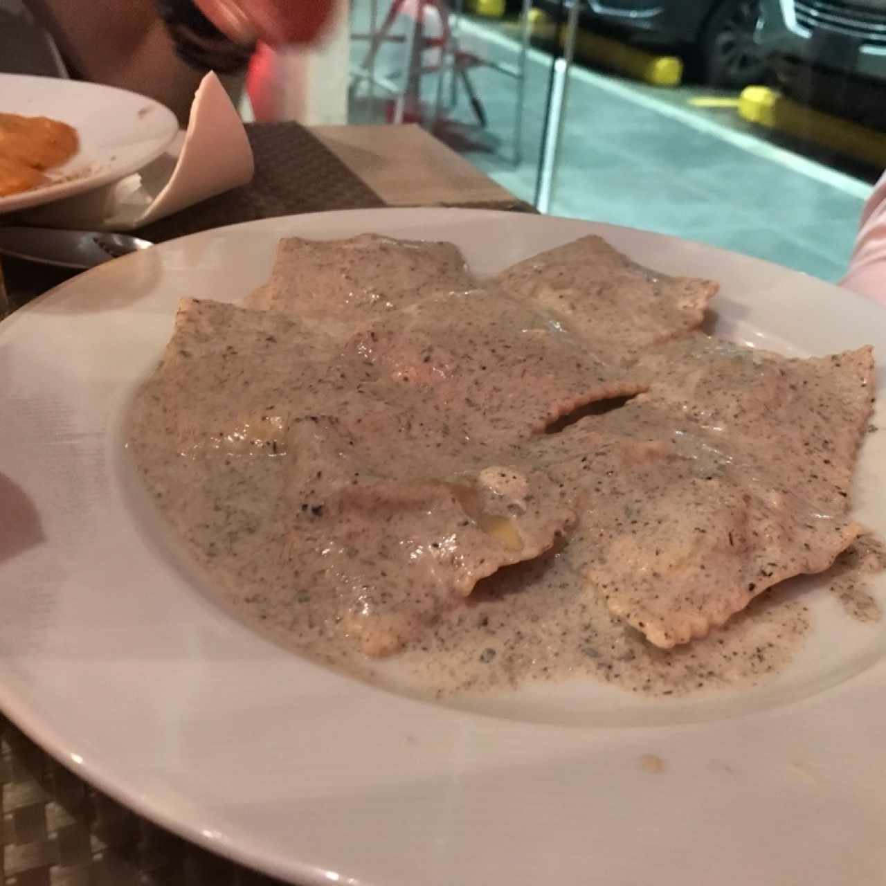 tortelinis en salsa tartufo