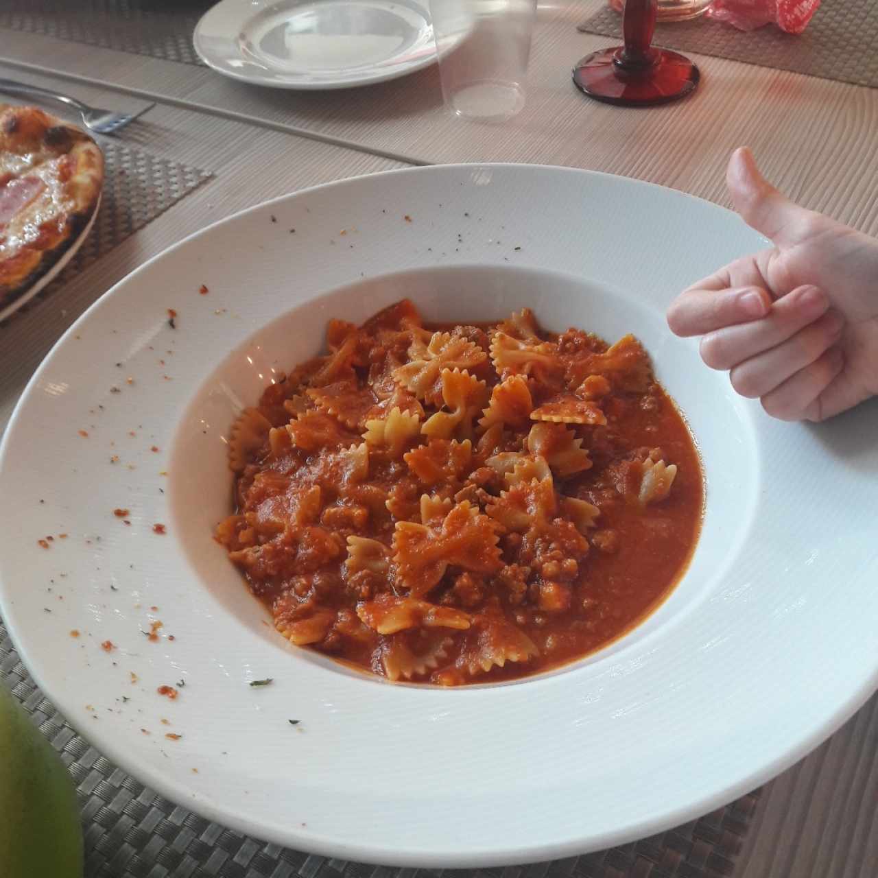 farfalle alla bolognese salsa rosada