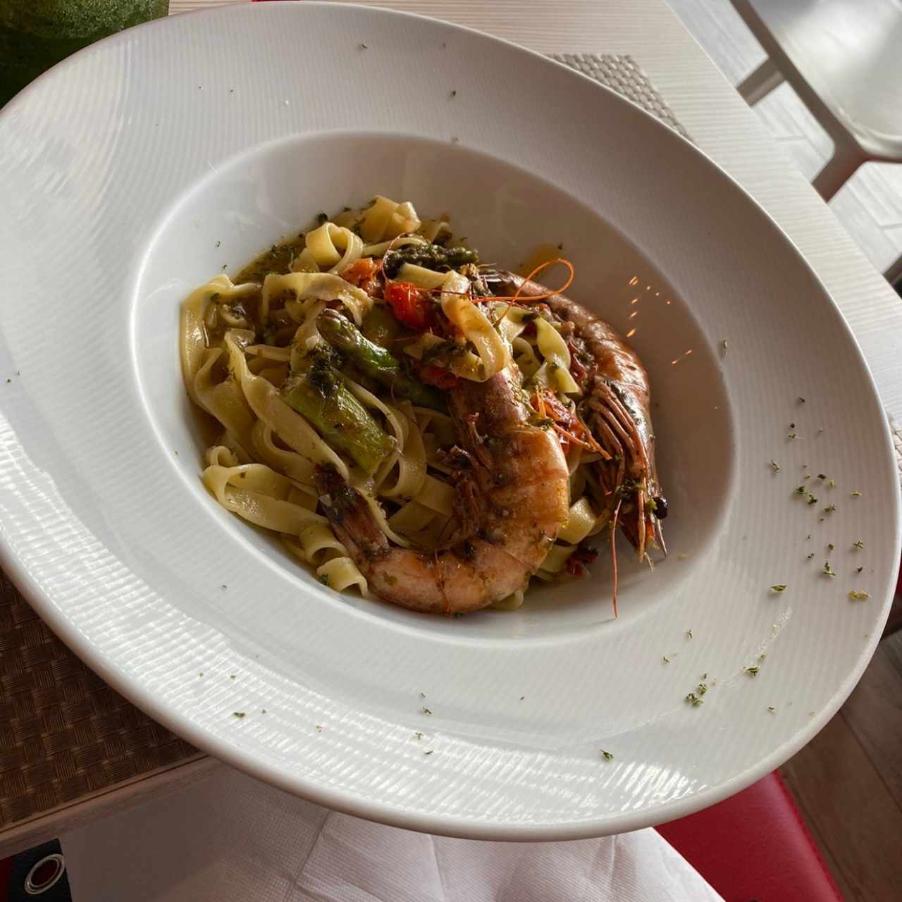 spaguetti al olio con langostino