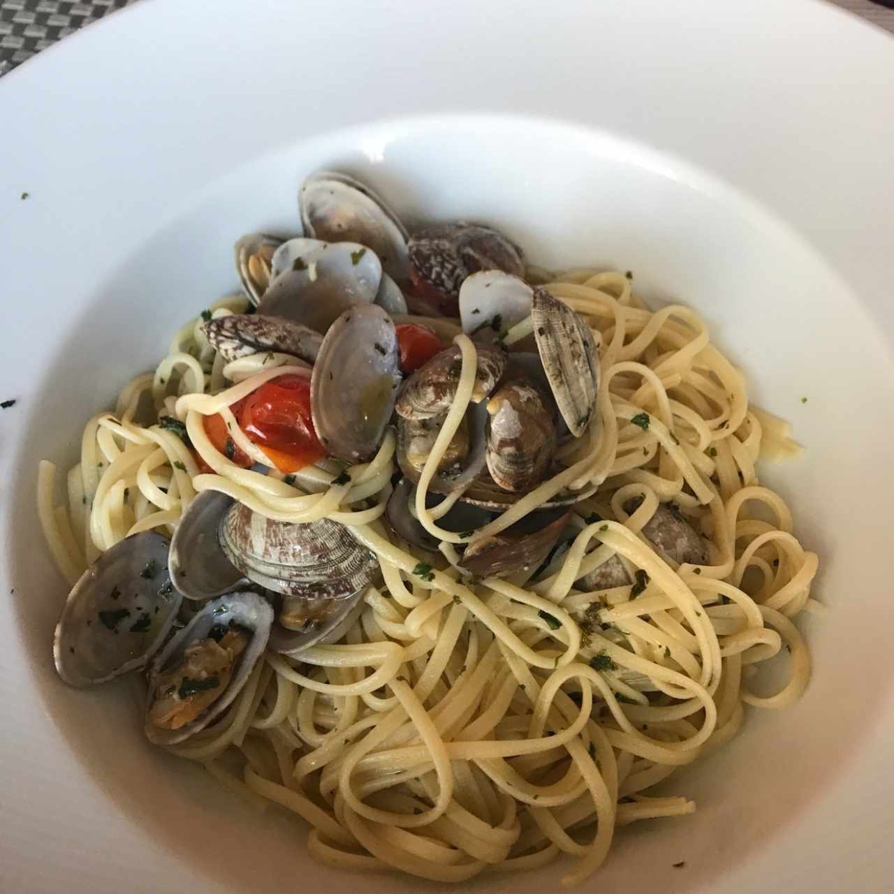 Lingüini a la vongole - al oleo