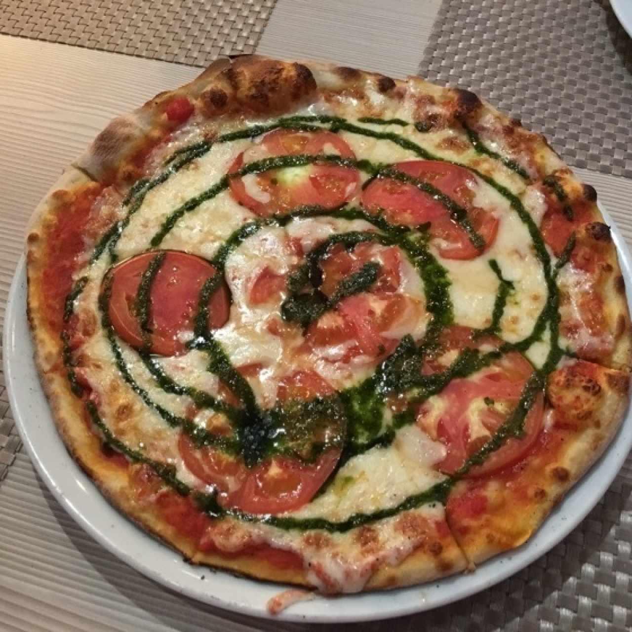 pizza caprese