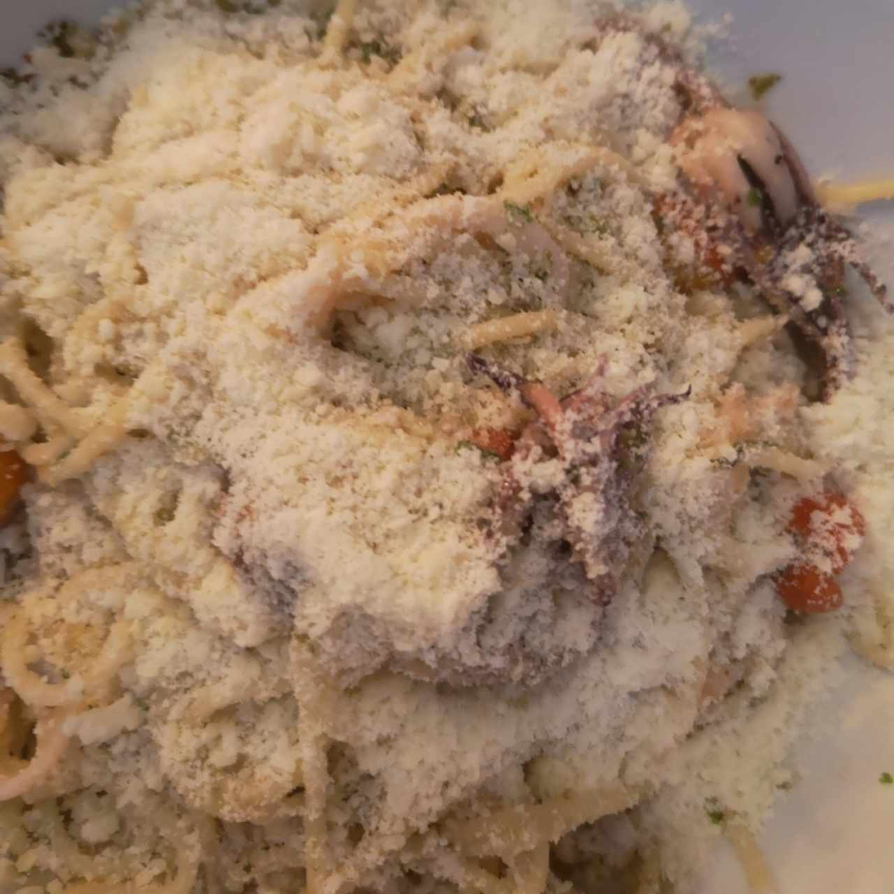 spaguetti fruti di mare