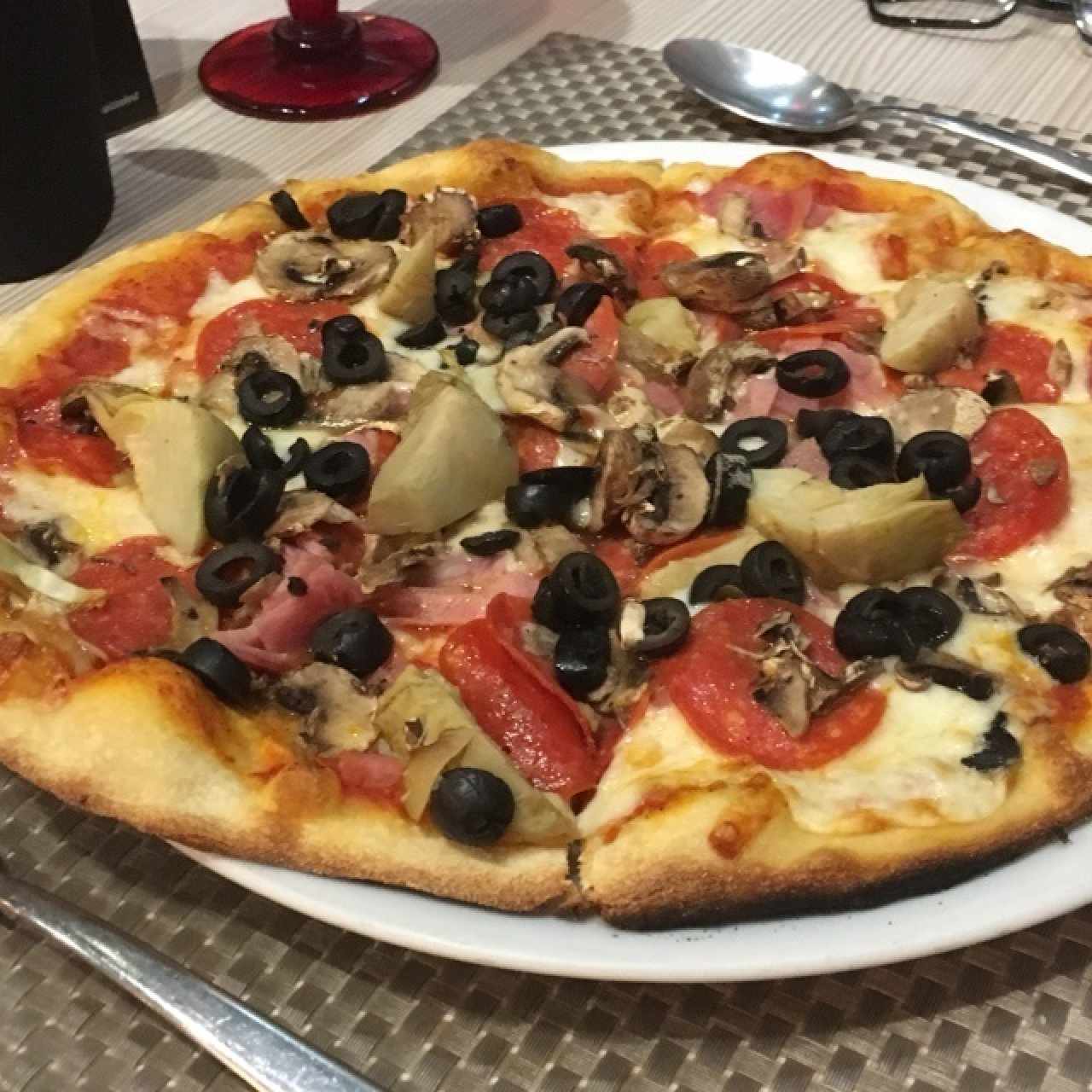 Pizza caprichosa