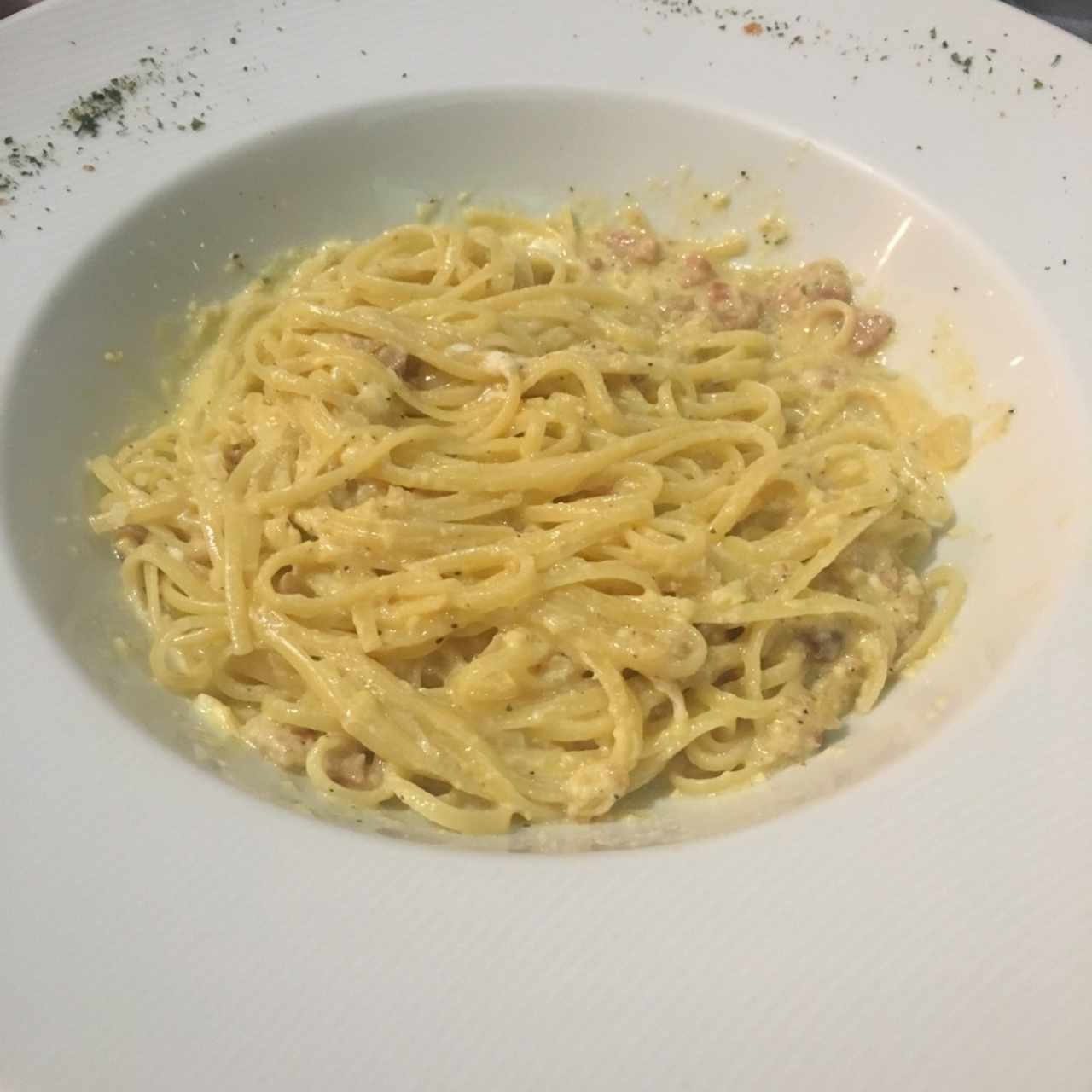 linguini carbonara