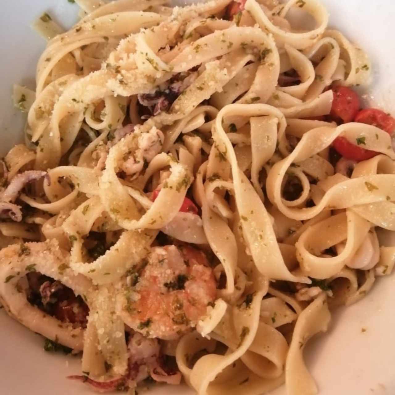 Fetucinni frutti di mare