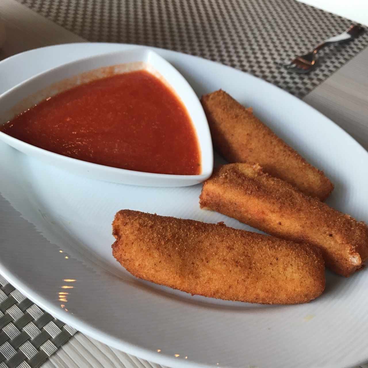 deditos de mozarella