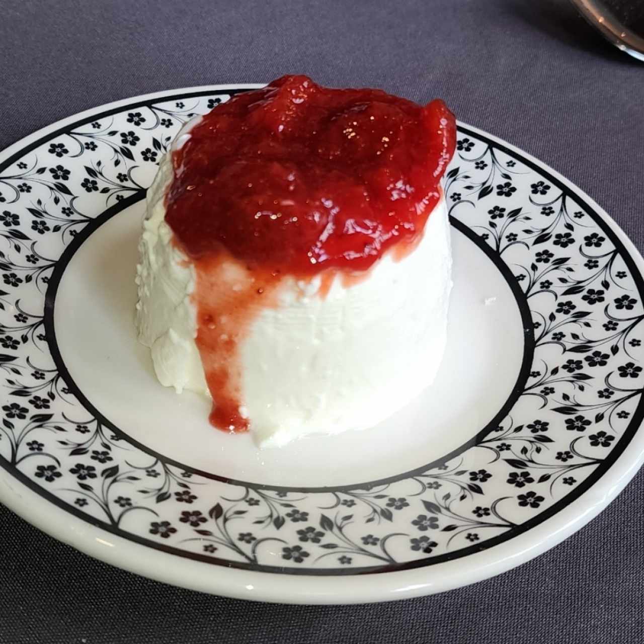 Dolci - Panna Cota de fresas