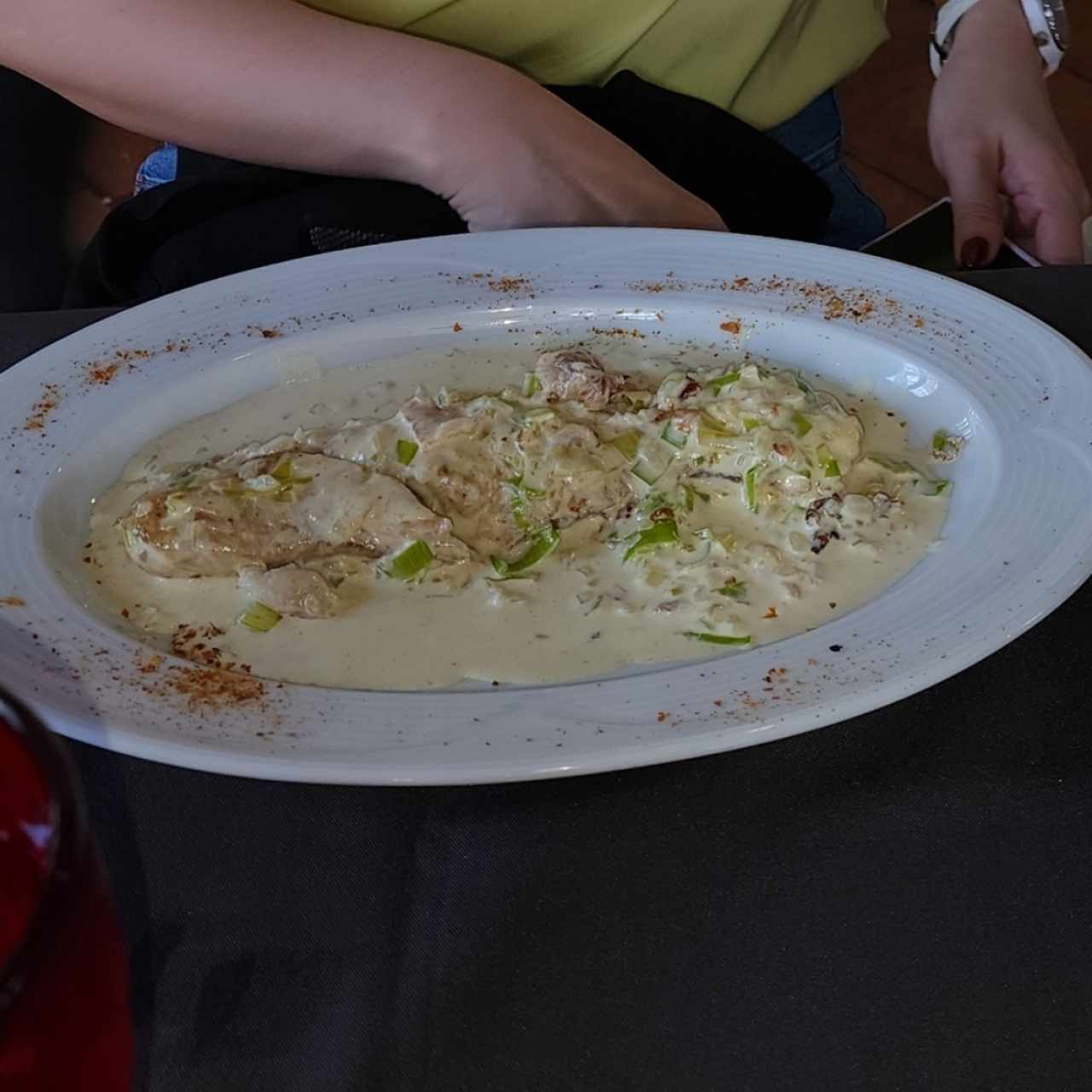 Mariscos - CURVINA AL PUERRO