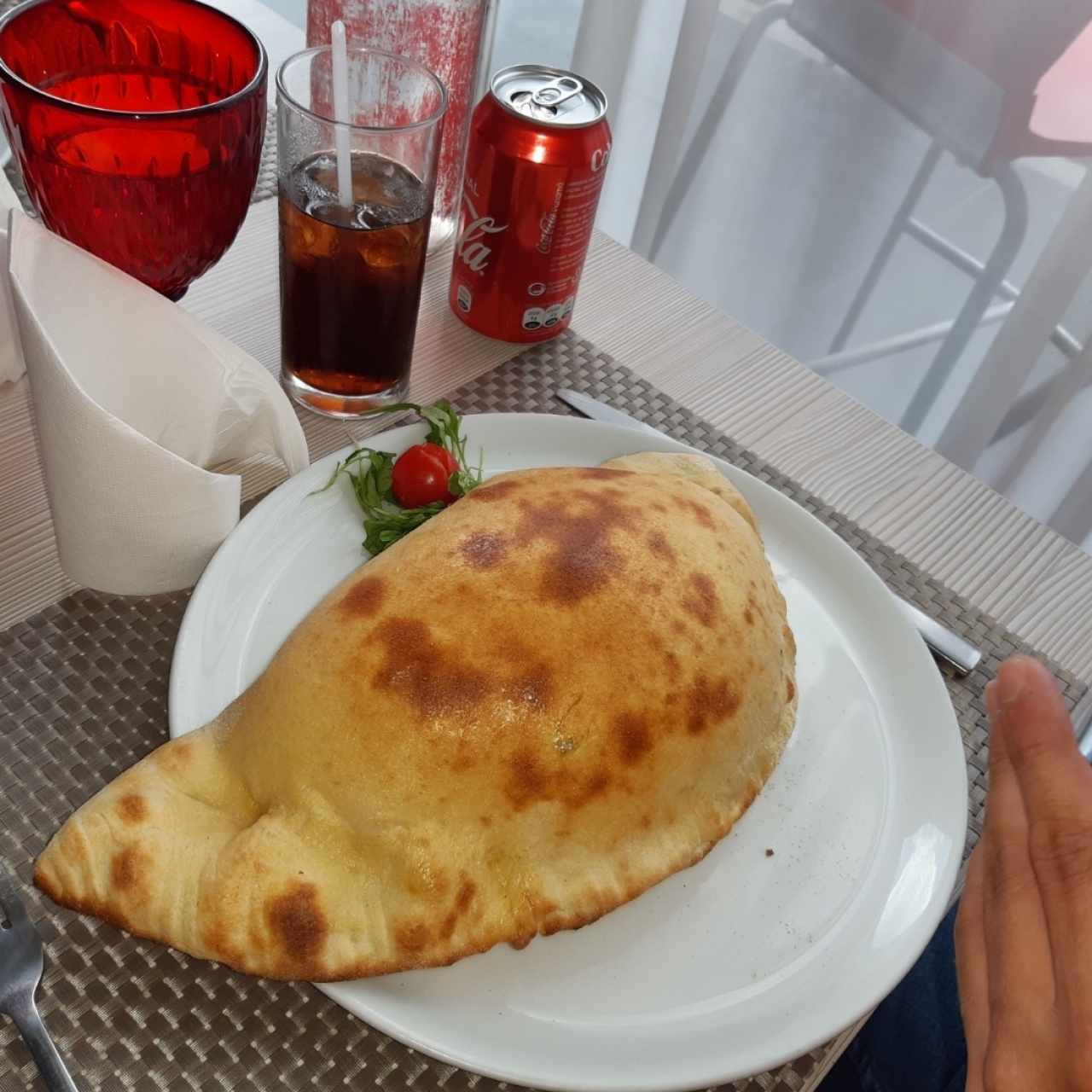 calzone con hongos y jamon