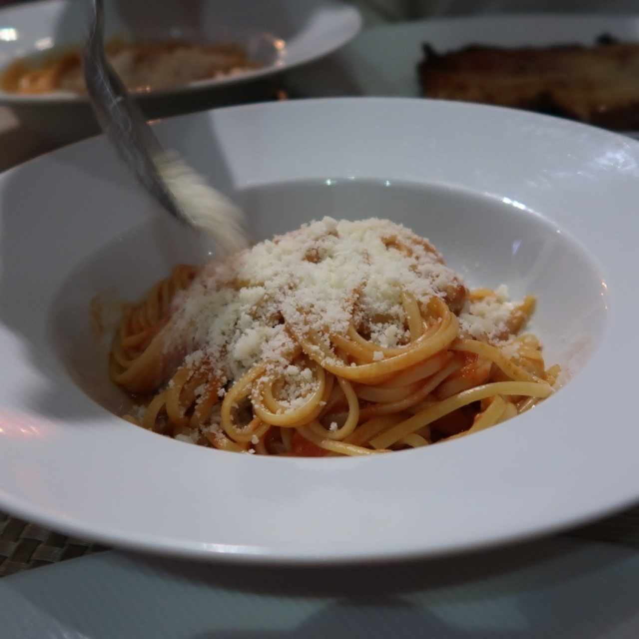 Linguini pomodoro