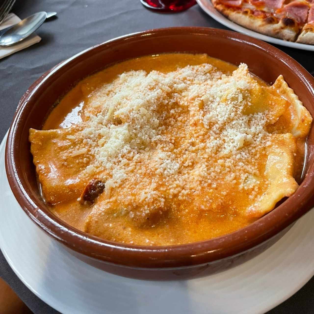 Ravioli Tomate Seco y Queso Cabra