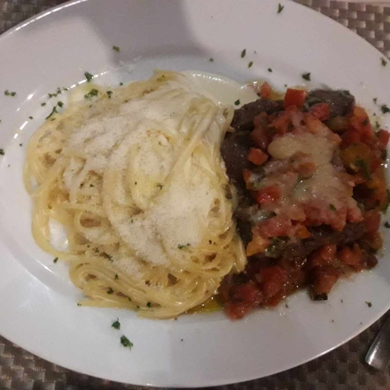 Filetto di Manzo alla Pizzaiola