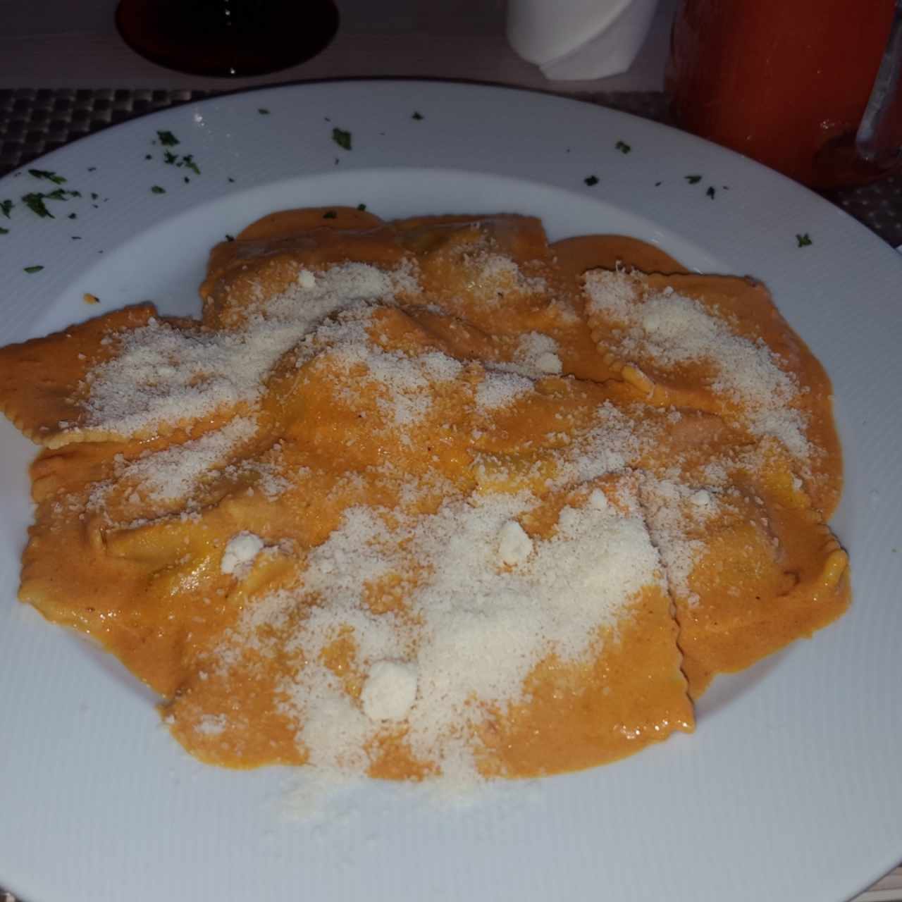 raviolis tomates secos y queso de cabra