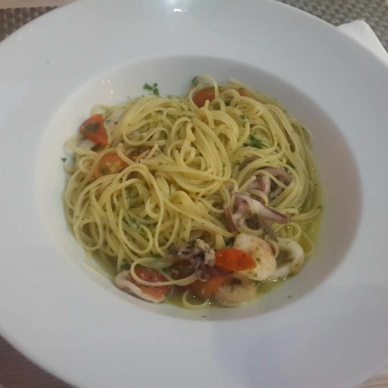 spaguetini + frutti de mare