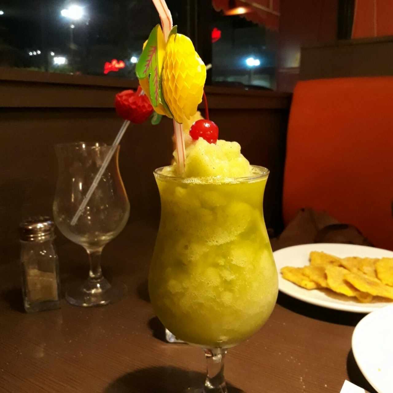 Limonada Frosen con hierba buena