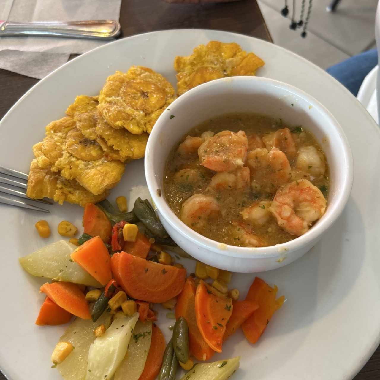 Camarones al ajillo