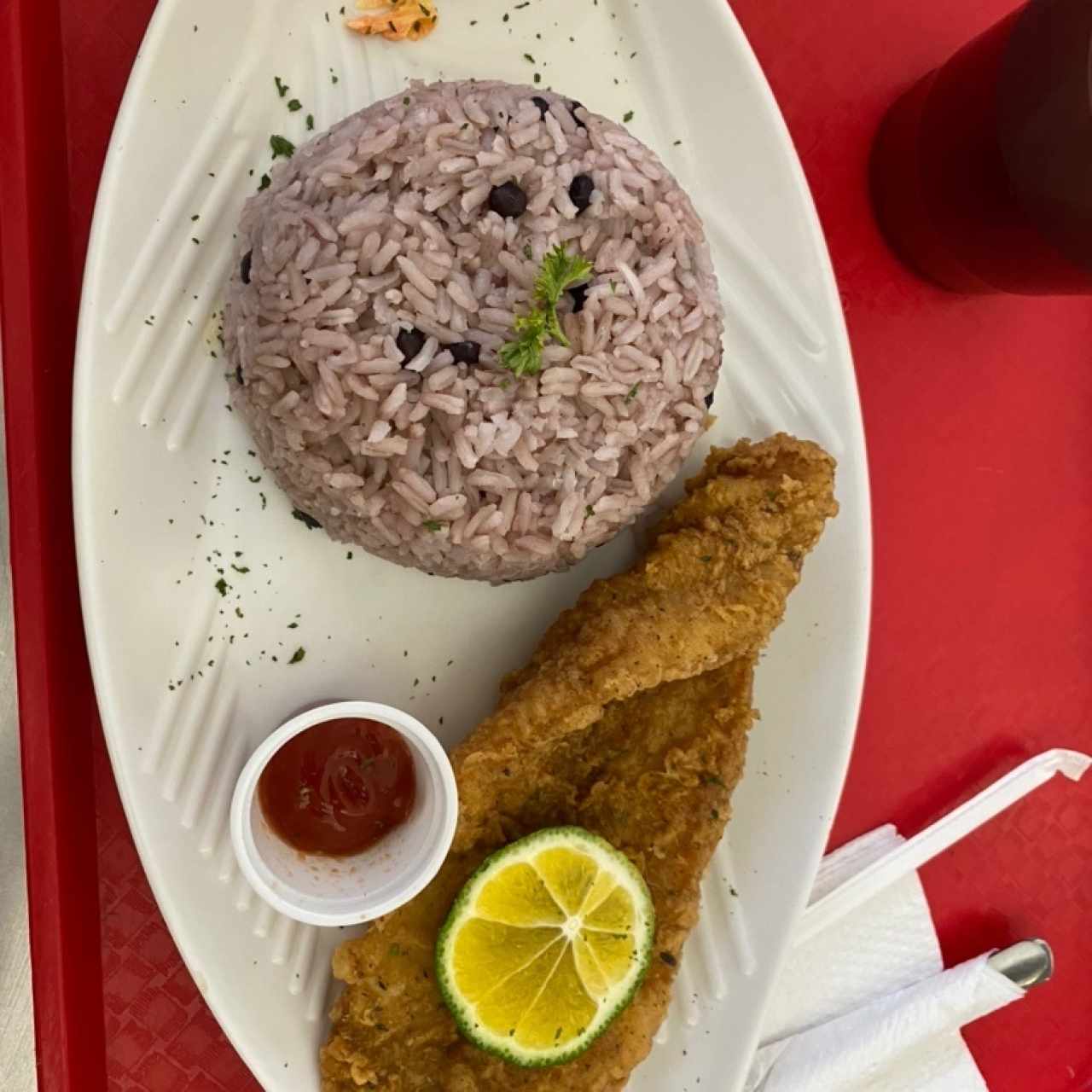 Filete con arroz con coco 