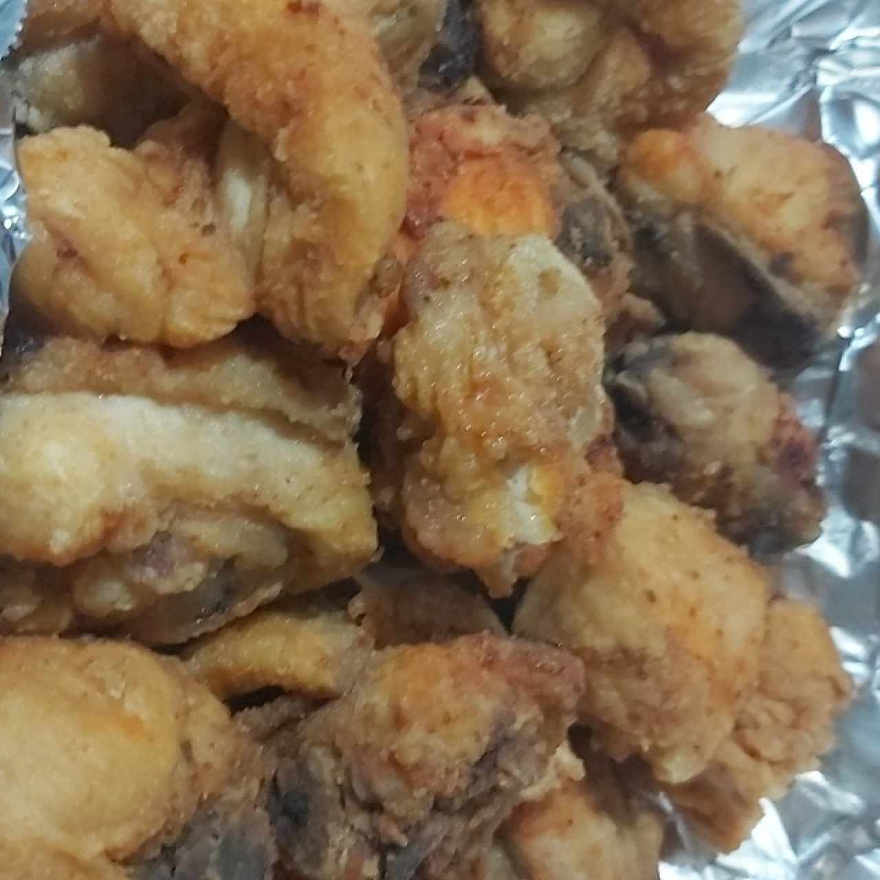 Pollo frito Giorgio's (chicharrón)