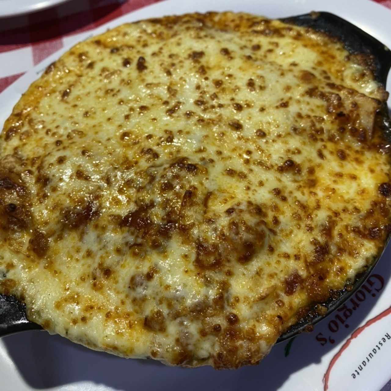 Lasaña de carne gratinada