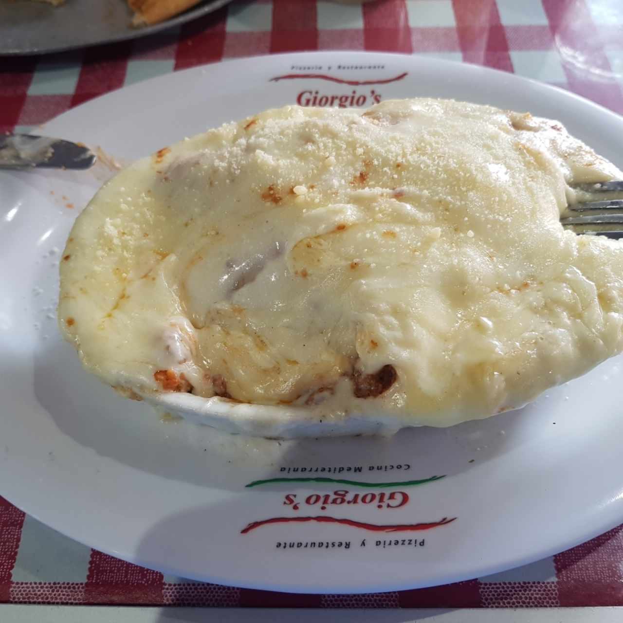 lasagna de carne gratinada