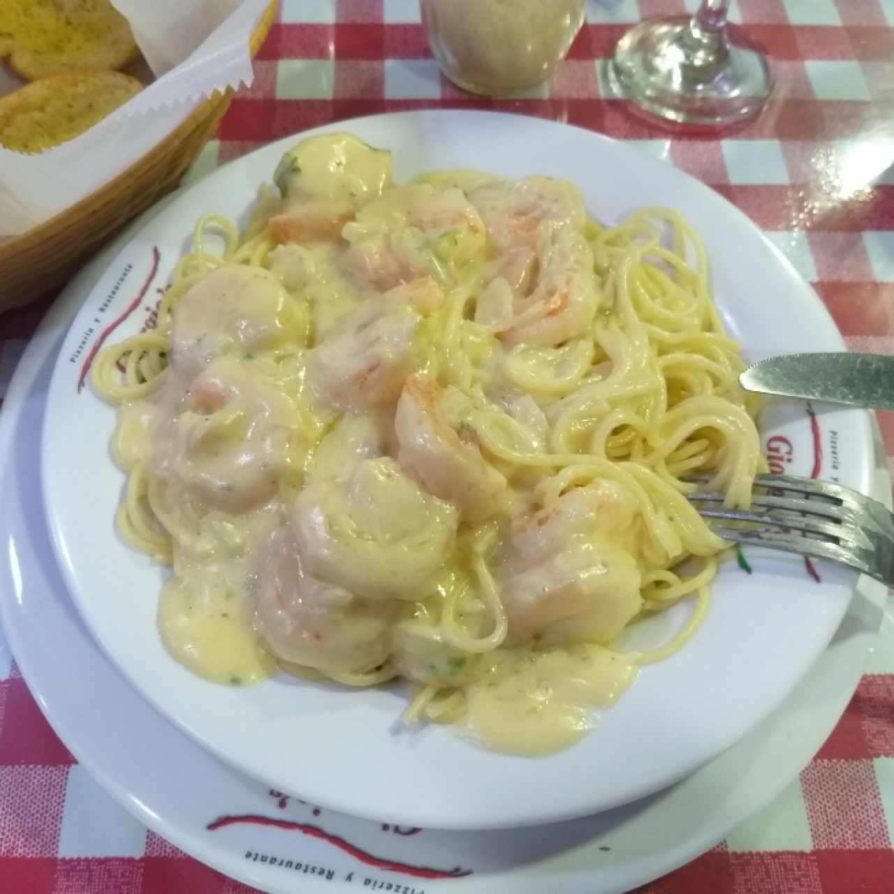 Spaghetti con camarones