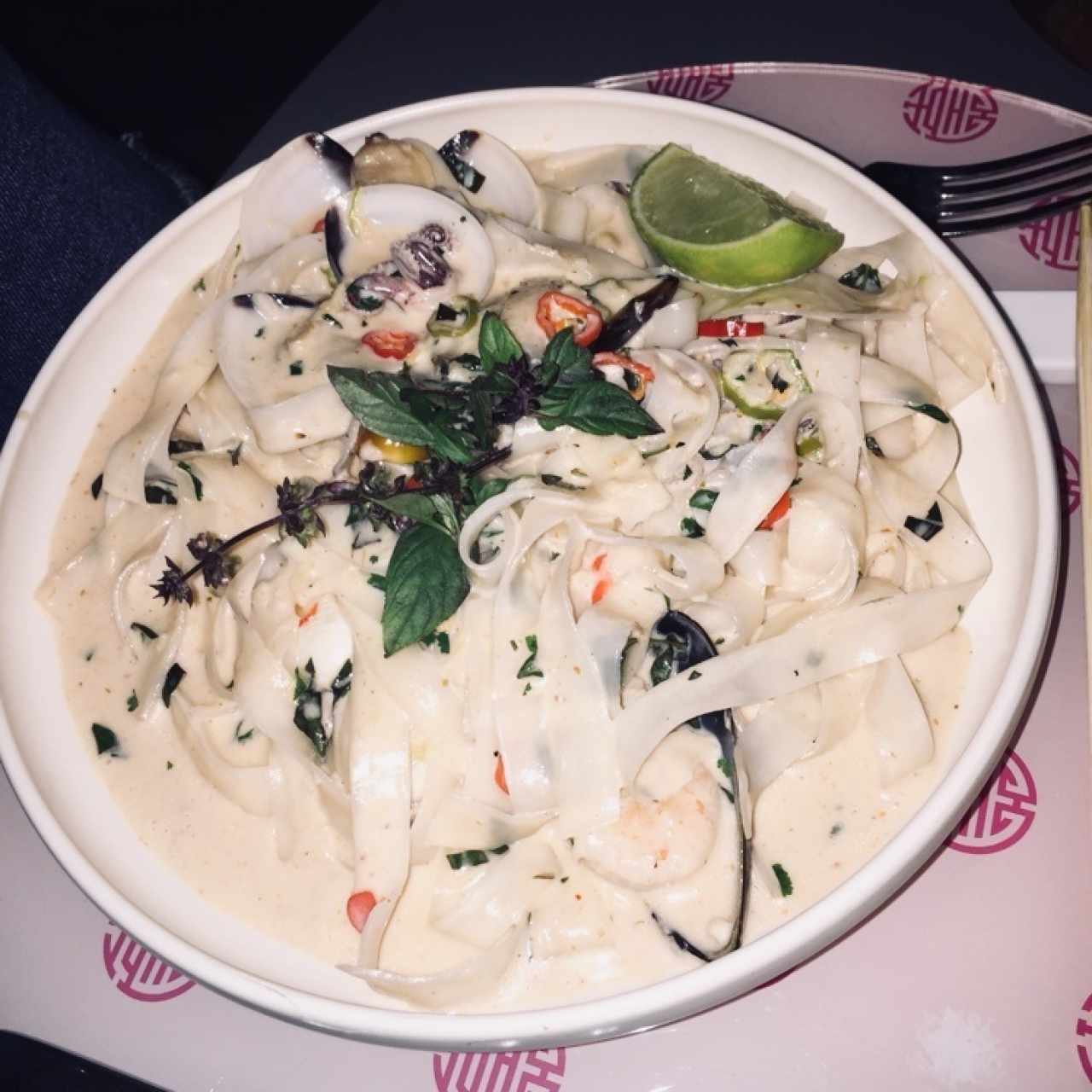 fetuccini de mariscos con salsa de coco