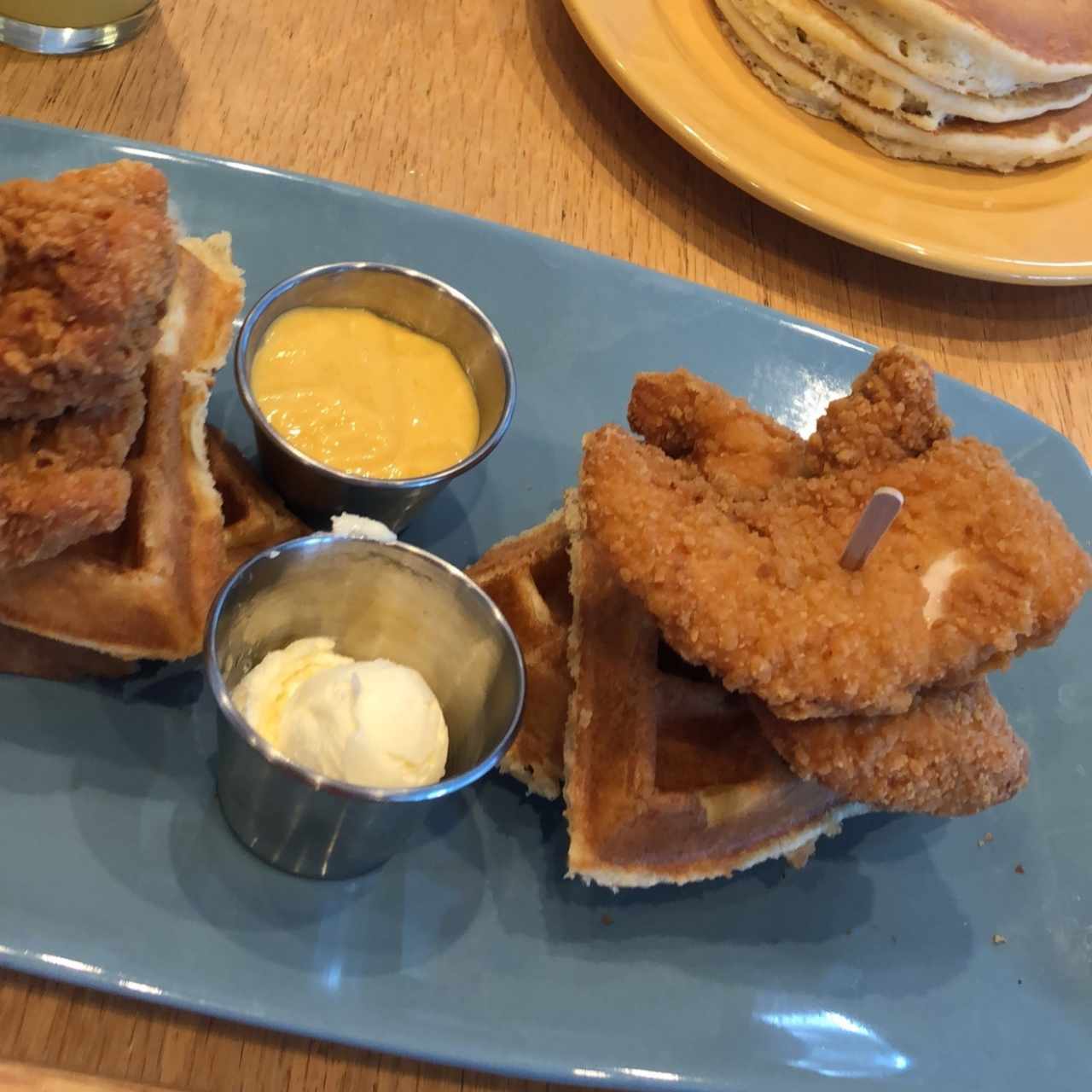 chicken fingers & waffles