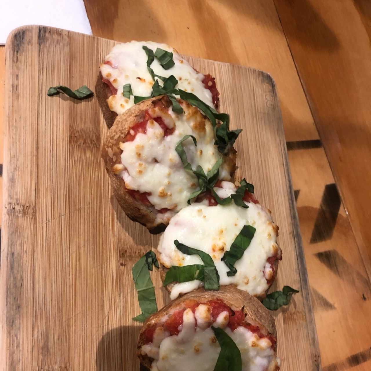 ANTIPASTI - BRUSCHETTA